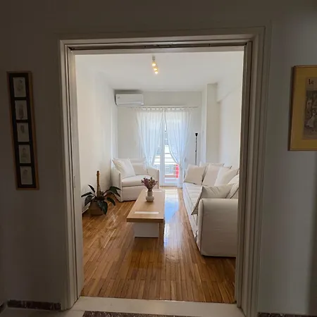 Διαμέρισμα Jackals